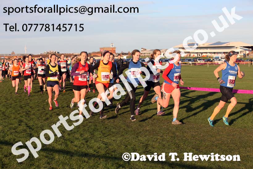 Senior womens North Eastern Cross Country, Redcar. Photo:  David T. Hewitson/Sports for All Pics